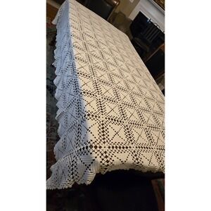 Handcrafted Crocket Beadspead Bed Table Covering Tablecloth Cream Handmade 91x69